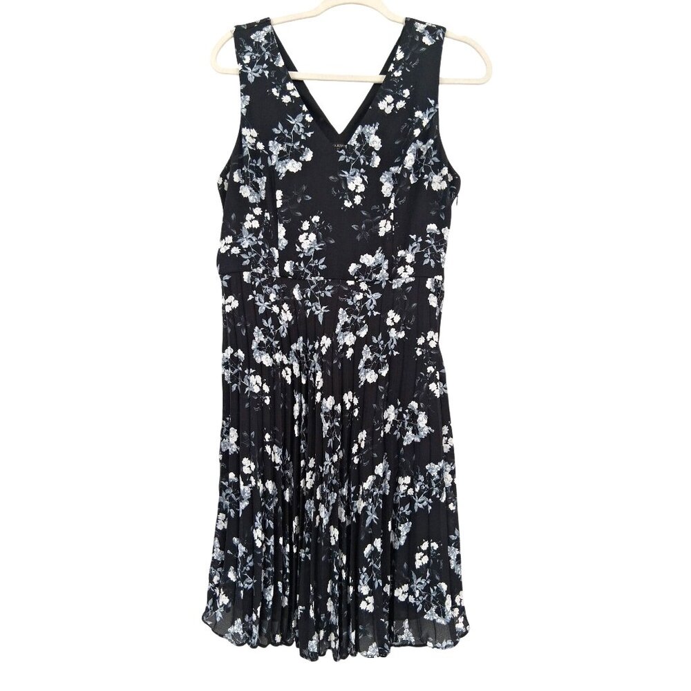 FINAL PRICE Banana Republic Floral Pleated Sleeveless Dress Size 8 Black V Neck